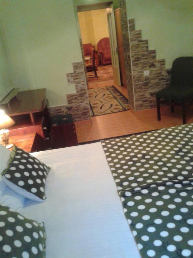 Apartment Narine Yerevan Exterior foto